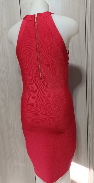 Abito nuovo con cartellino GUESS rosso taglia M