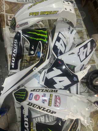 Plásticos Moto Kawasaki Monster Pro Circuit
