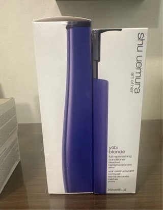 Shu Uemura Kaze Wave Mousse y Shiki Worker