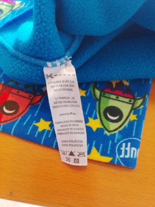 Buff infantil cohetes y estrellas