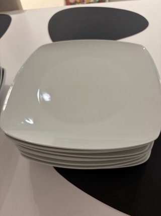 Juego de 9 platos cuadrados blancos