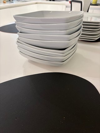 Juego de 9 platos cuadrados blancos