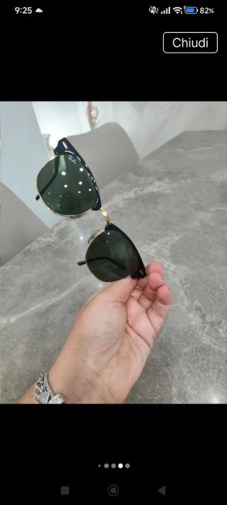 Occhiali da sole Ray-Ban neri e oro