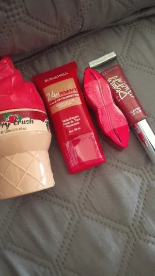 Lote Maquillaje DDONNA y JETICIA WELL