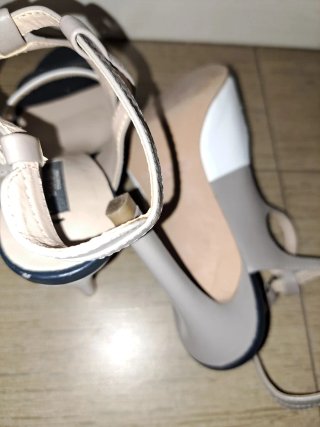 Sandalias Zara Tacón 9.5cm Negro Blanco