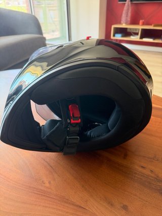 Casco AGV Integral Negro Brillo con Gafas de Sol
