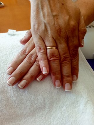 Servicios de manicura a domicilio