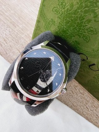 Reloj Gucci Serpiente. Nuevo