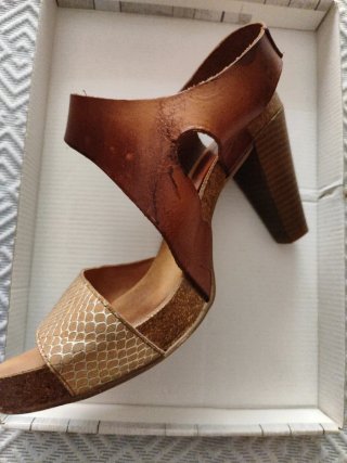 Sandalias tacon de  piel  made in Spain