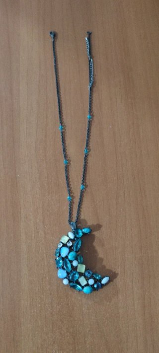 Collana artigianale luna con pietre