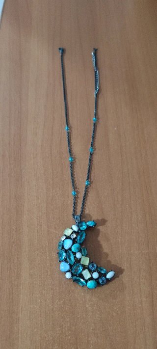 Collana artigianale luna con pietre