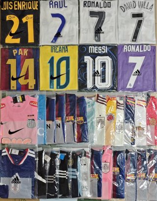 Camisetas de fútbol.