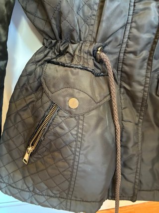 Chaqueta con capucha y pelo M