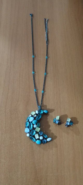 Parure collana e orecchini fatti a mano