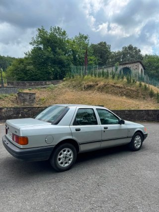 Ford Sierra 2.0i Ghia 1988