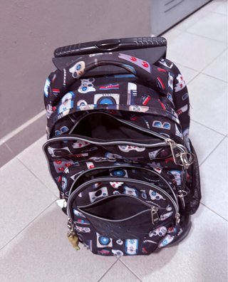 Mochila Totto con ruedas. Muy buen estado.