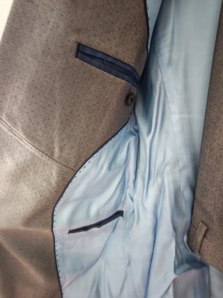 Traje gris hombre