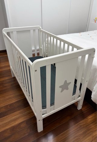 Cuna Micuna blanca con estrella