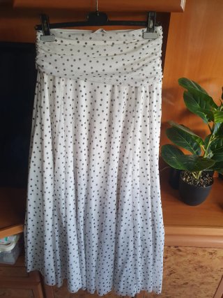 Falda midi lunares tul