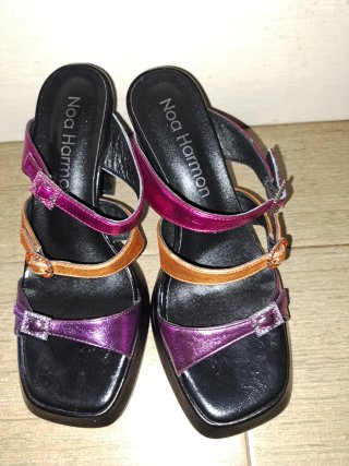 Sandalias Noa Harmon Marrón y Morado Talla 8cm