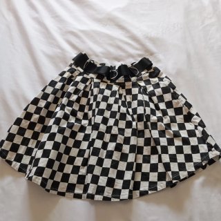Falda cuadros blanco y negro