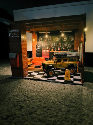 Diorama Taller 4x4 Land Rover Camel Trophy