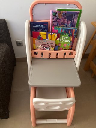 Escritorio y Estantería Infantil Rosa