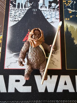 Star Wars Ewok Action Figure con Lanza