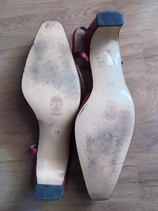 Zapatos TANGO rojos piel destalonados