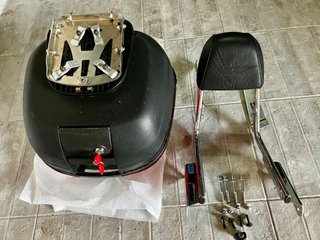 Baúl SHAD Moto Custom Universal Negro