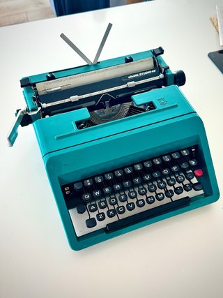 Máquina de escribir OLIVETTI Studio 45 Vintage