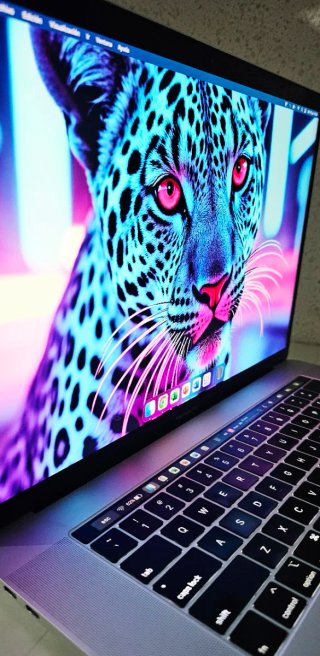 MACBOOK PRO i7 16GB