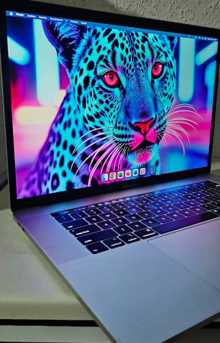 MACBOOK PRO i7 16GB