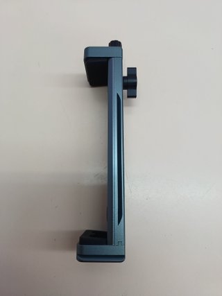 Adaptador montaje para trípode iPad Pro 12,9"/11" (6,5"–17,3")