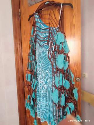 Vestido fiesta talla 44 bordado a mano,Corte Ingle