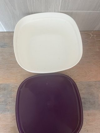 Lote Tupperware Morado y Blanco