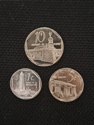 Lote 12 monedas cubanas