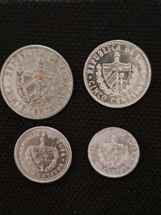 Lote 12 monedas cubanas