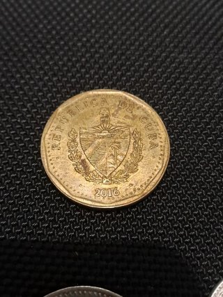 Lote 12 monedas cubanas