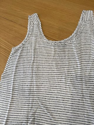 Camiseta ancha informal sin mangas. Mango. Talla M
