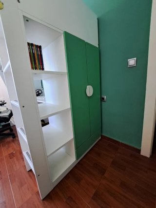 Litera Ikea Smastad Blanca y Verde