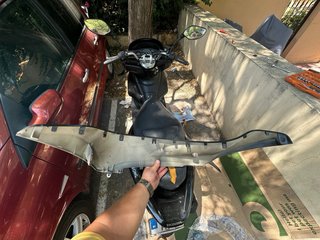 Carenado Derecha inferior Honda PCX 125 (2011)