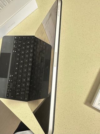 iPad Air 5ª Gen + Funda Teclado Original