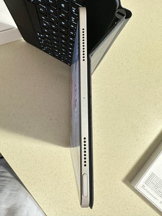 iPad Air 5ª Gen + Funda Teclado Original