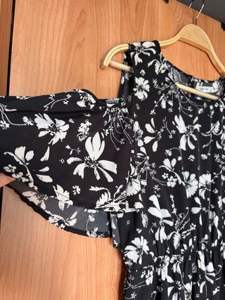 Vestido + cinturón - M -