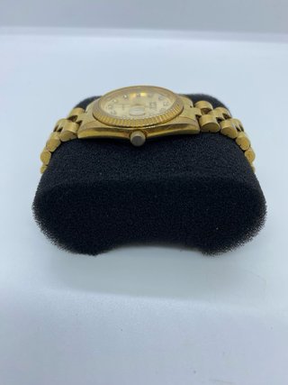 Reloj Geneve Calendar Quartz Chapado Oro