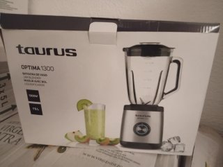 Batidora Taurus Optima 1300W Nueva