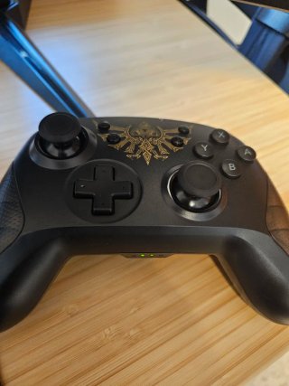 Mando Switch Edición Zelda Dorado