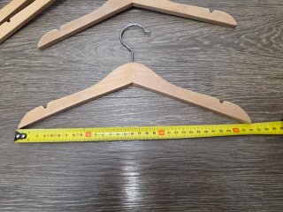 Lote de 30 Perchas madera para ropa infantil