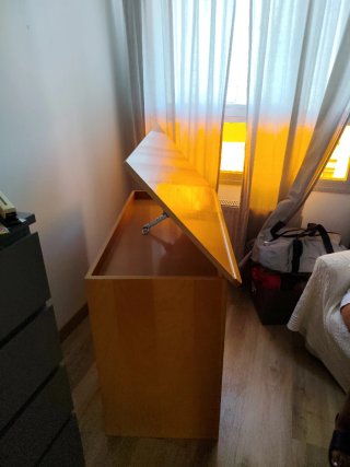Escritorio de madera elevable